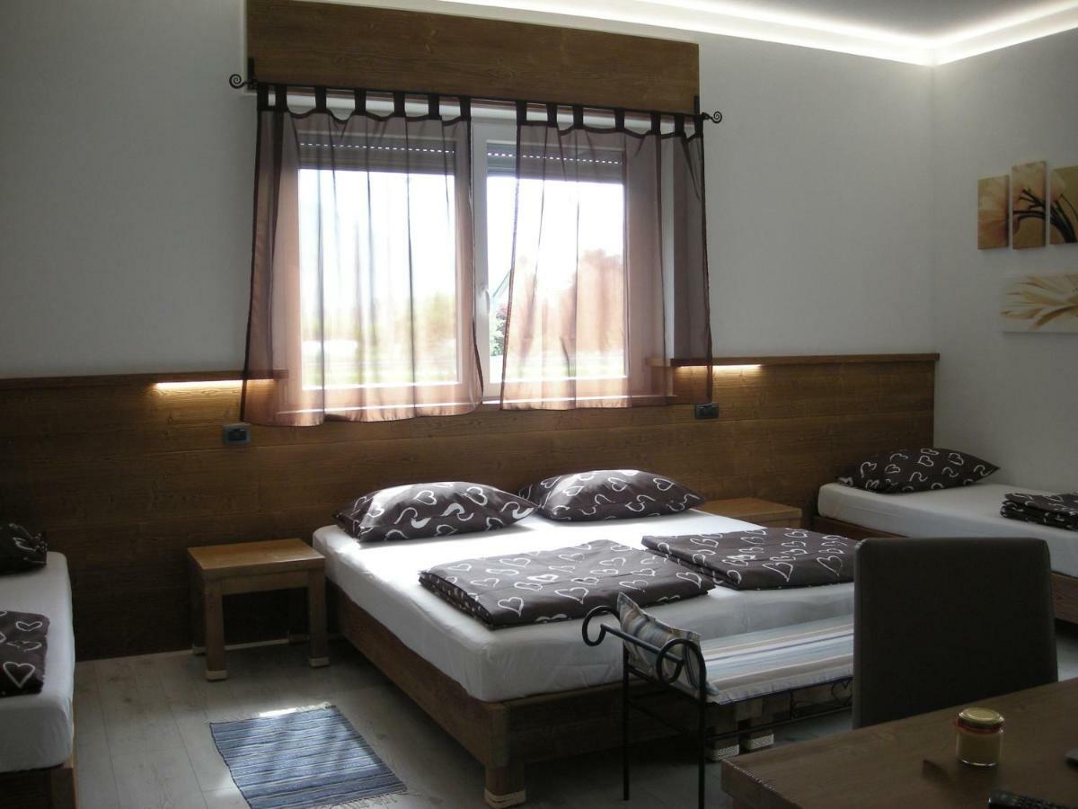 B&B Il Crocevia Teglio Bagian luar foto