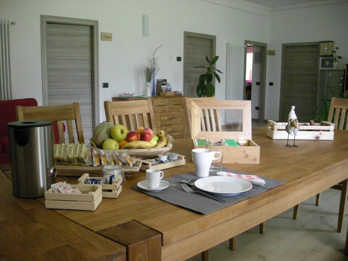 B&B Il Crocevia Teglio Bagian luar foto